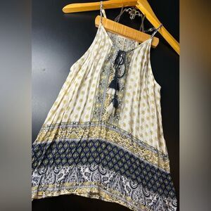 LUQ Exclusive for Stitch Fix Multi-colored Halter top With ties Size XS EUC